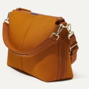 Rothy’s The Daily Crossbody Amber Brown NWT